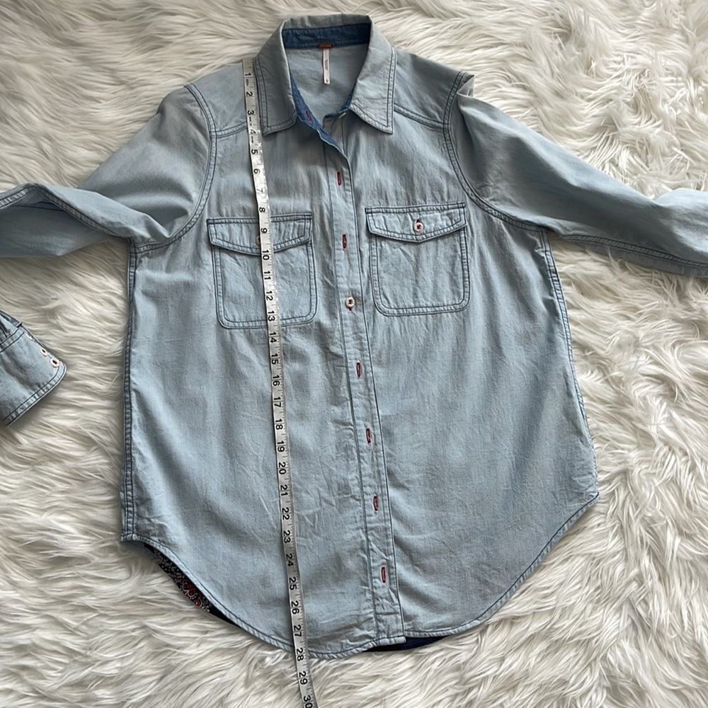 Free People Bandana Bandit Denim Shirt Button-Down Top Size XS - Picture 13 of 13